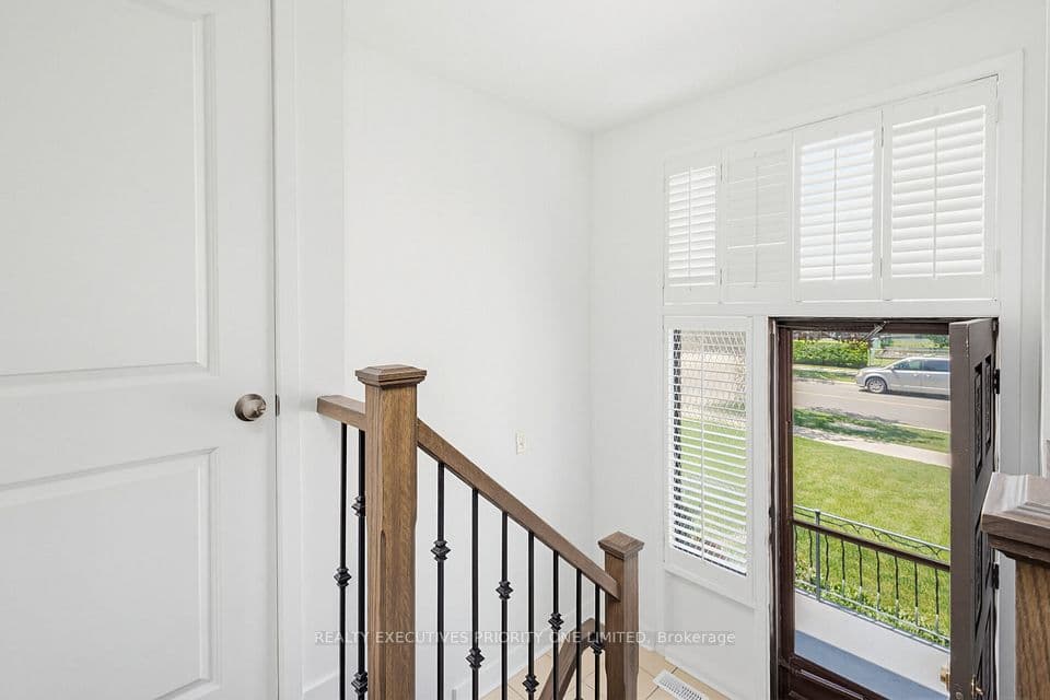 55 Picaro Drive, Toronto, ON M3N 2B6 – photo 3