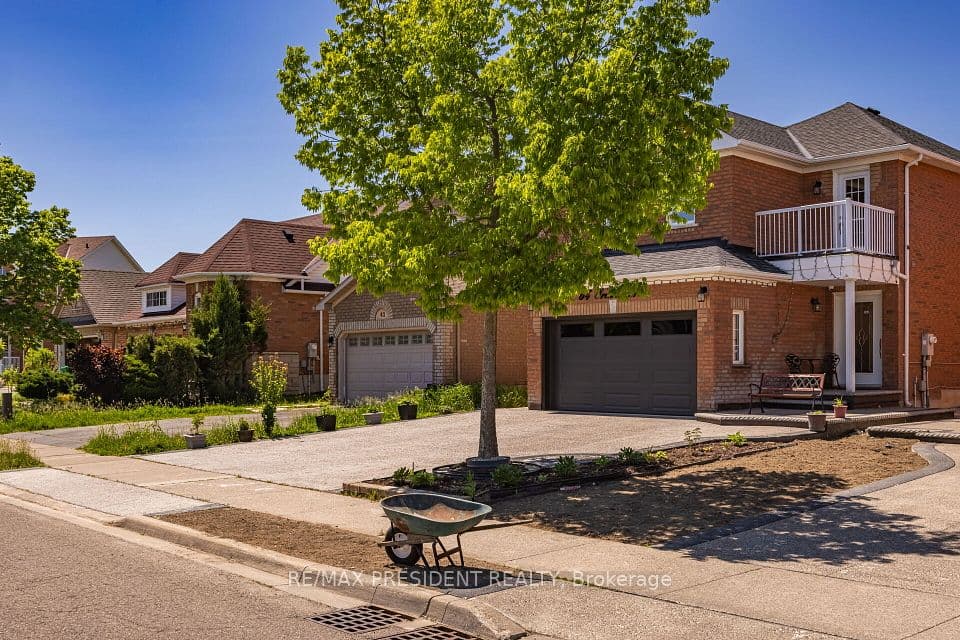 64 Orchid Drive, Brampton, ON L7A 2C8 – photo 2