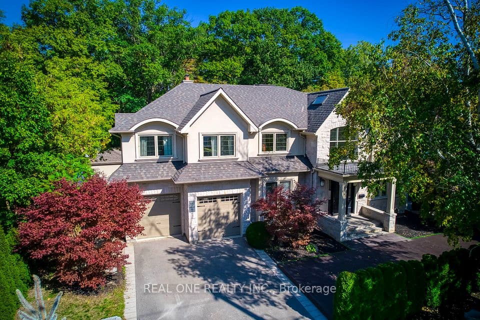767 Parkland Avenue, Mississauga, ON L5H 3G6 – photo 2