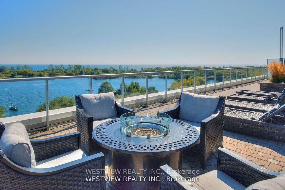 80 Marine Parade Drive 311, Toronto, ON M8V 0A3 – main photo