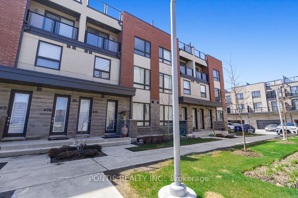 20 Woodstream Drive 12, Toronto, ON M9W 0G1 – main photo