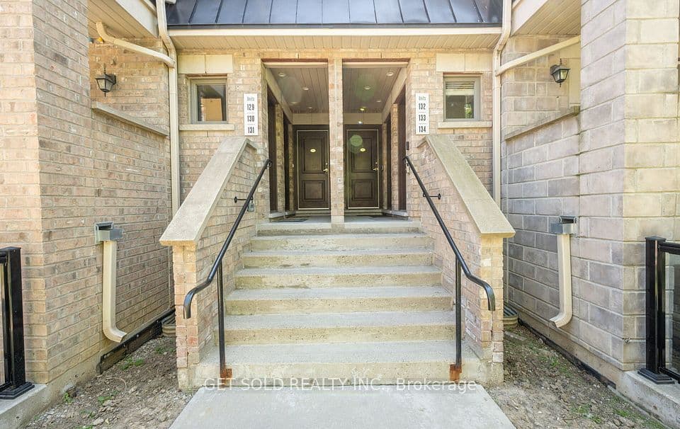 80 Parrotta Drive 132, Toronto, ON M9M 0E6 – photo 2