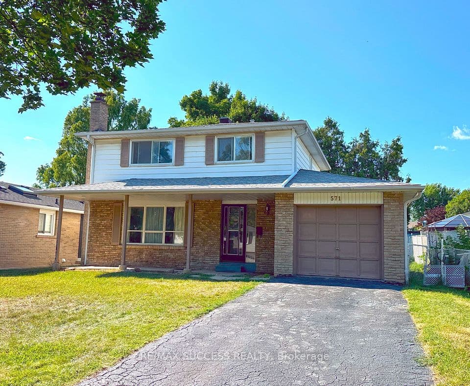 571 Minette Circle, Mississauga, ON L5A 3B9 – main photo