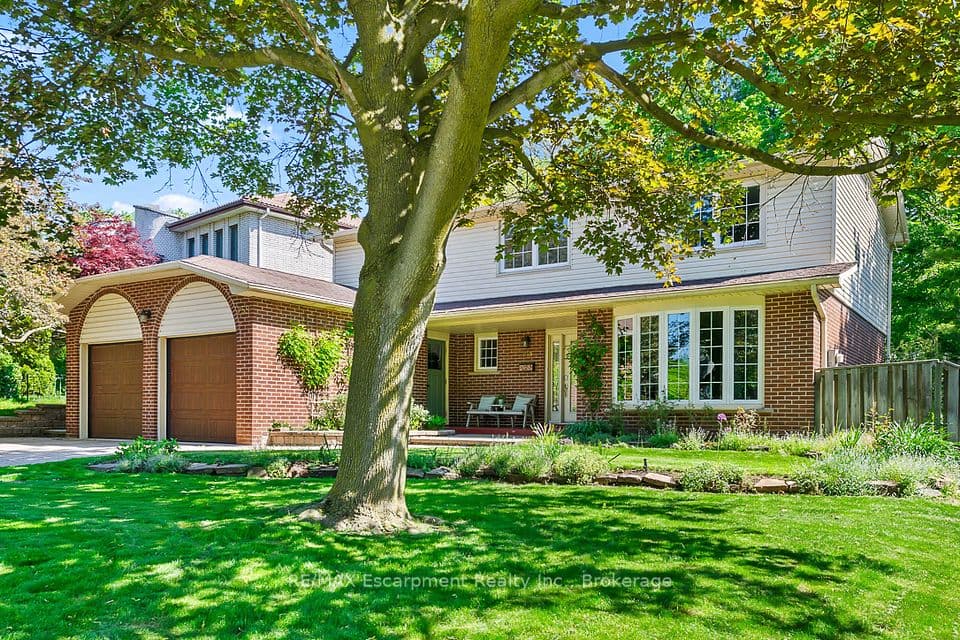 255 Spring Garden Road, Oakville, ON L6L 5H5 – main photo