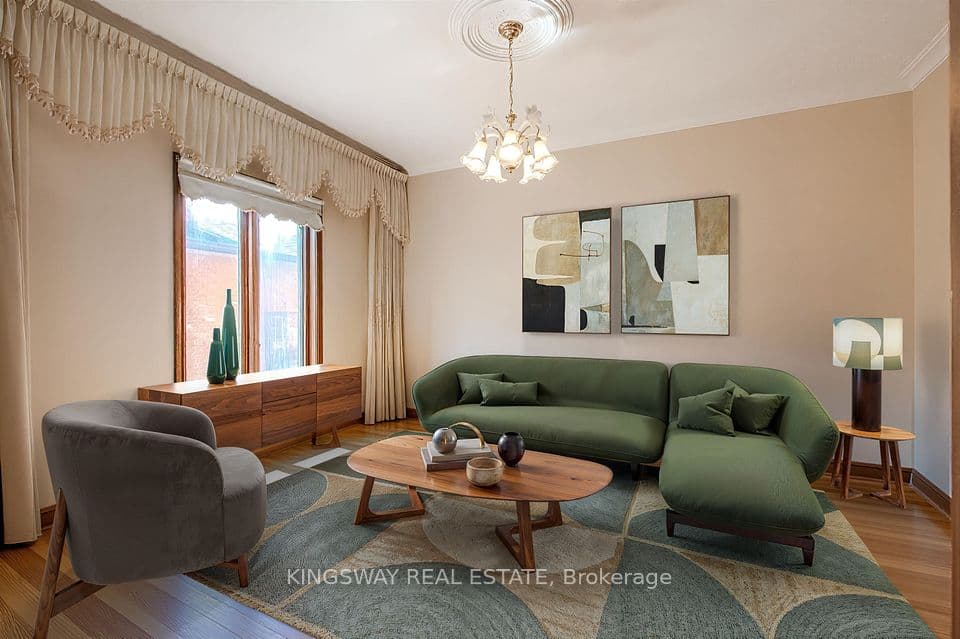 27 Mulholland Avenue, Toronto, ON M6A 2S1 – photo 2