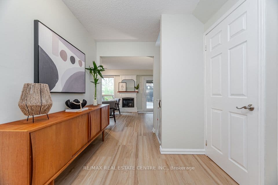 3017 Glace Bay Road, Mississauga, ON L5N 2J9 – photo 3