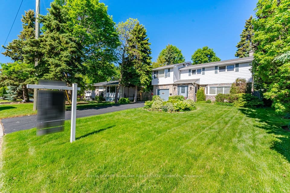 525 Grand Boulevard, Oakville, ON L6H 1P4 – photo 2