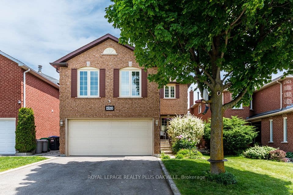 1520 Roseway Drive, Mississauga, ON L5M 5M5 – main photo