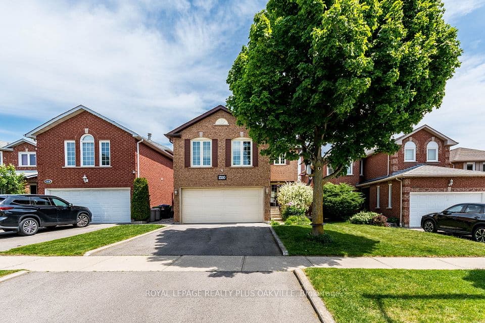 1520 Roseway Drive, Mississauga, ON L5M 5M5 – photo 3