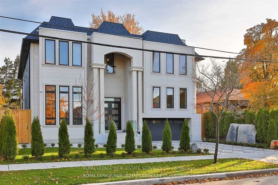 61 Dane Avenue, Toronto, ON M6A 1G4 – main photo