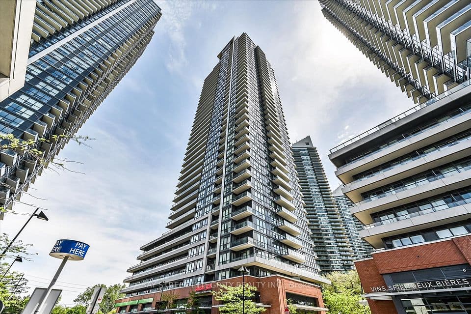 2212 Lake Shore Boulevard W 2001, Toronto, ON M8V 0C2 – photo 2