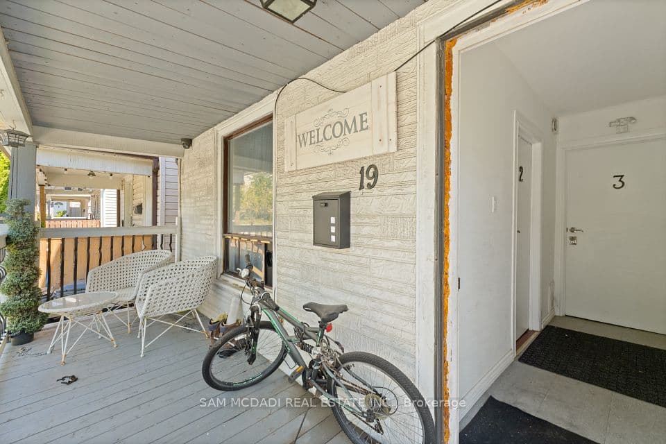 19 Toffee Court, Toronto, ON M8V 3B9 – photo 2
