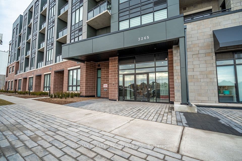 3265 CARDING MILL Trail 112, Oakville, ON L6M 5P7 – photo 2