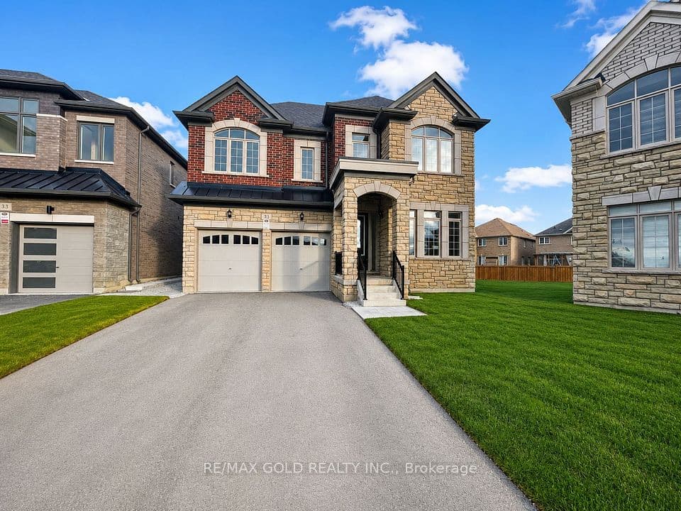 31 Dolomite Drive, Brampton, ON L6P 4R6 – main photo