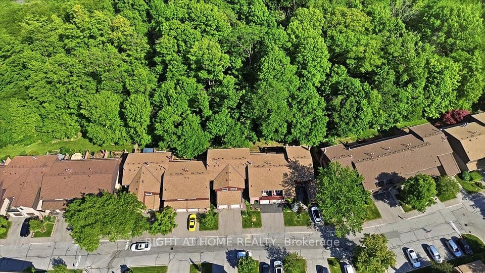 2301 Cavendish Drive 38, Burlington, ON L7P 3M3 – photo 2