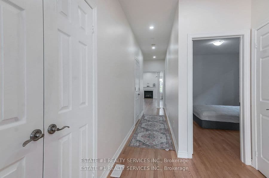 40 Balin Crescent, Brampton, ON L6X 0V5 – photo 3