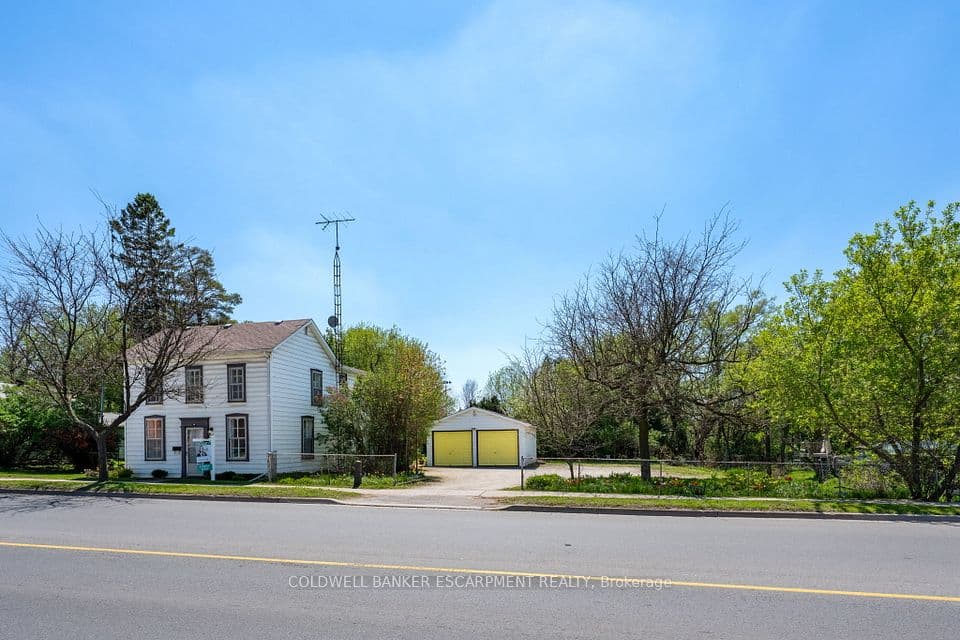 76 Main Street N, Halton Hills, ON L7J 1W2 – photo 2