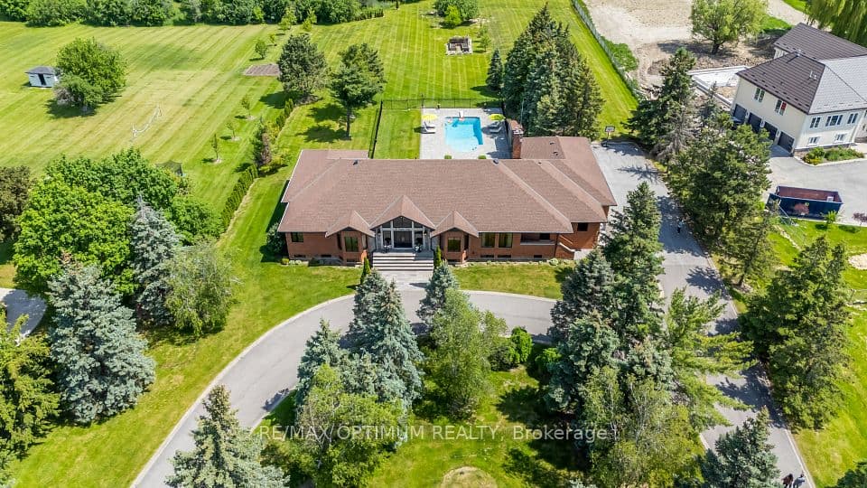 37 Fenton Way, Brampton, ON L6P 0P4 – main photo
