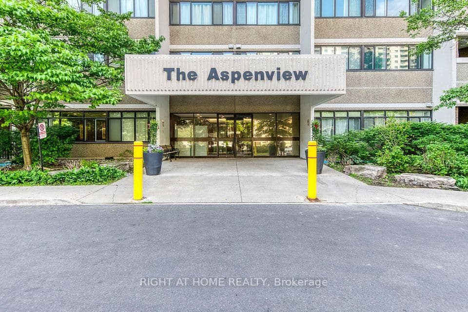50 Elm Drive E 607, Mississauga, ON L5A 3X2 – photo 3