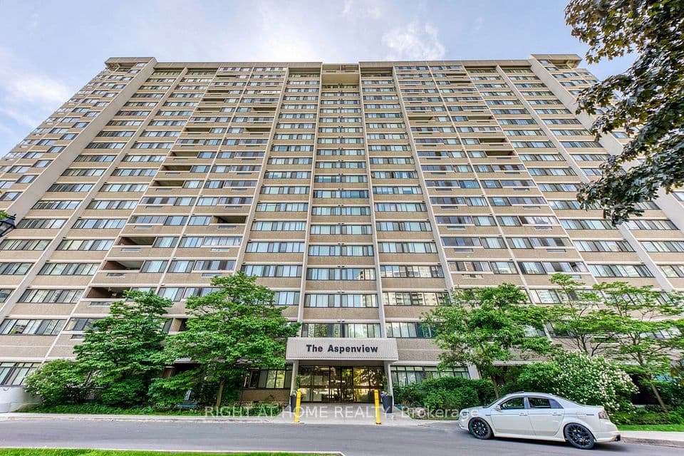 50 Elm Drive E 607, Mississauga, ON L5A 3X2 – photo 2