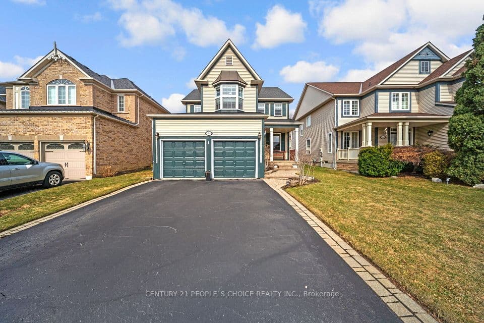 7107 Appletree Lane, Mississauga, ON L5W 1W5 – main photo
