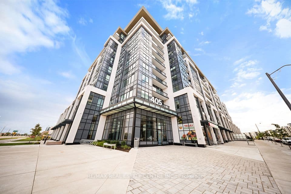 405 Dundas Street W 316, Oakville, ON L6M 4P9 – photo 2