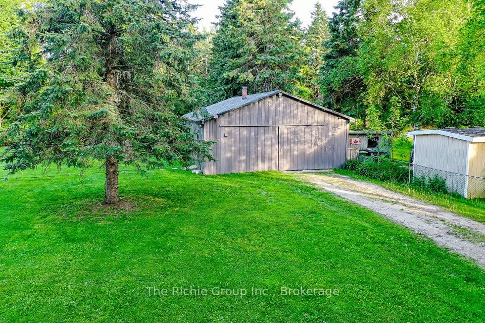 17 Travelled Road, Caledon, ON L7K 1B7 – photo 2
