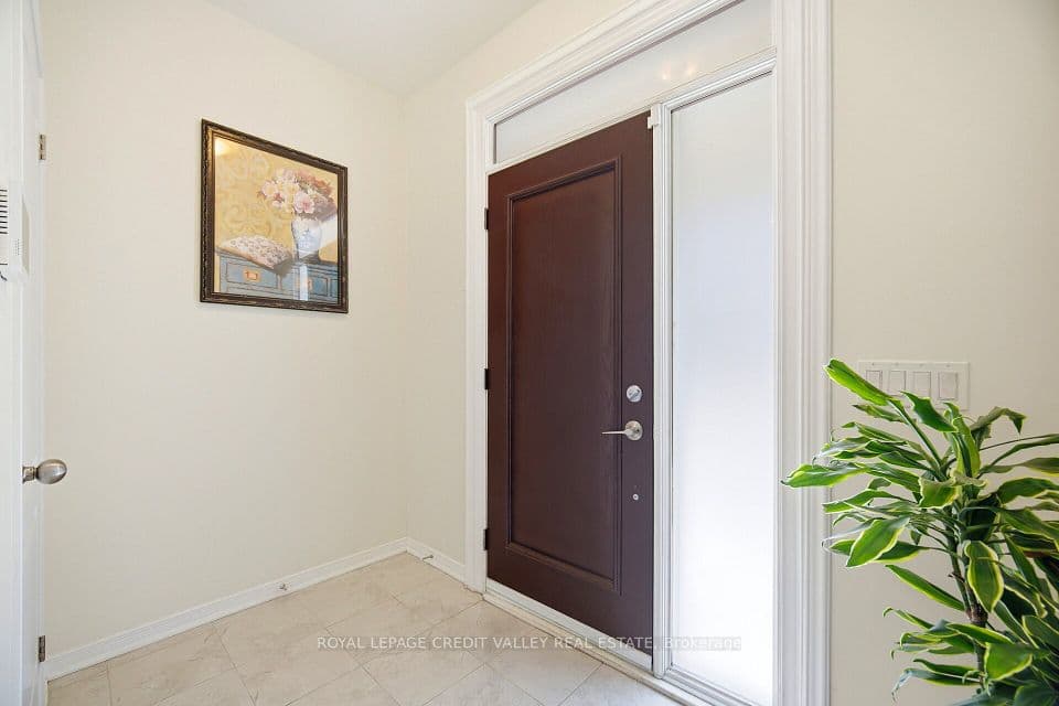 12 Frank Lane, Caledon, ON L7C 4C9 – photo 3
