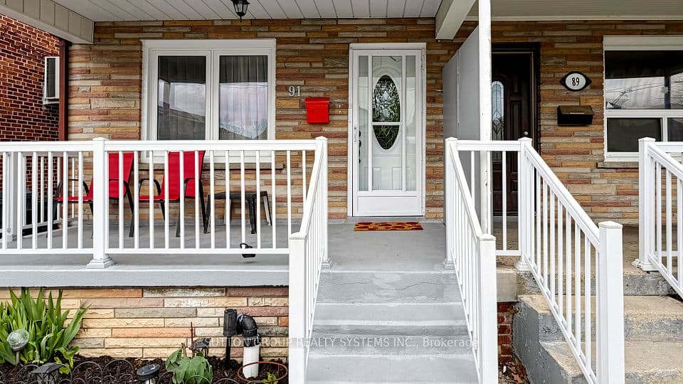 91 Kirknewton Road, Toronto, ON M6E 3X9 – photo 2