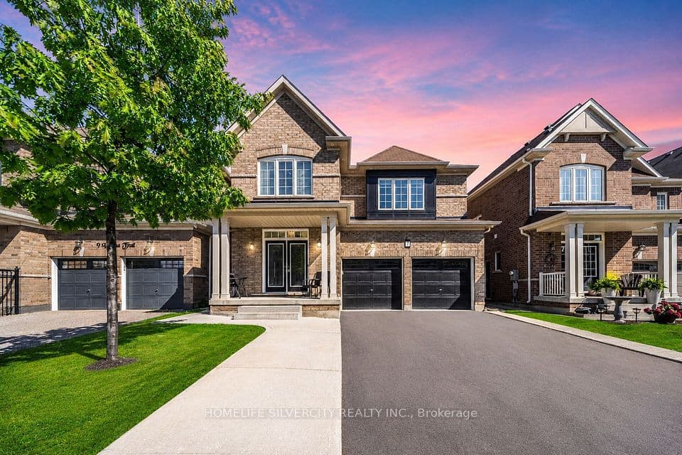 7 Iguana Trail, Brampton, ON L7A 4N2 – main photo
