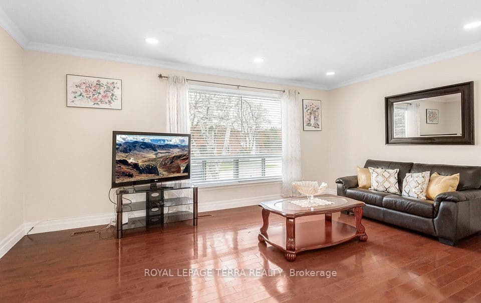 2475 Brookhurst Road, Mississauga, ON L5J 1R4 – photo 3