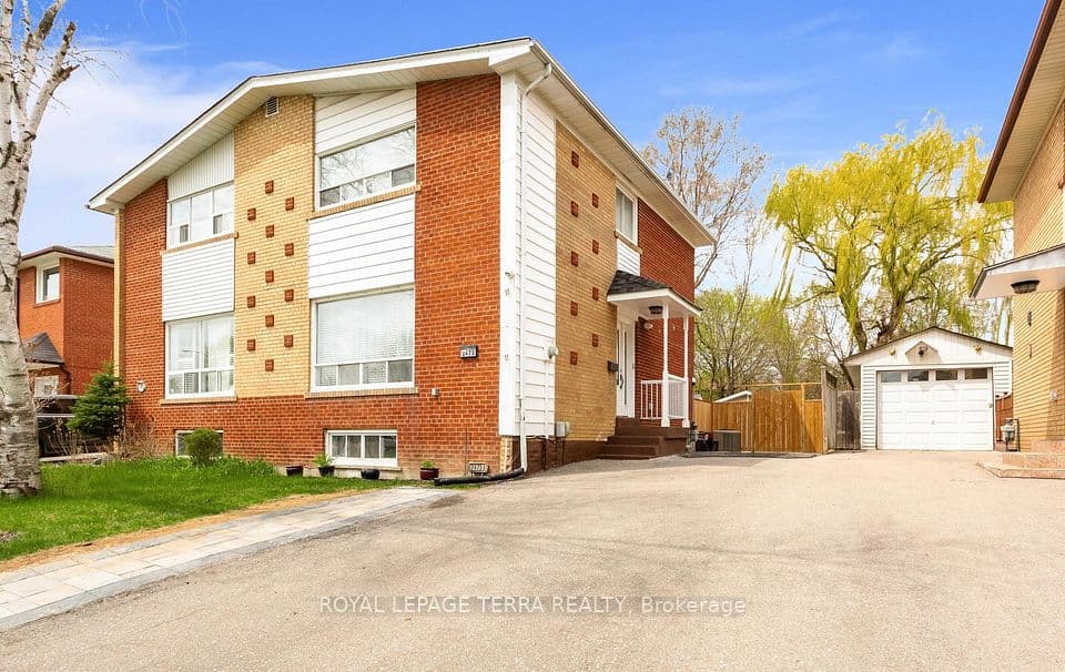 2475 Brookhurst Road, Mississauga, ON L5J 1R4 – main photo