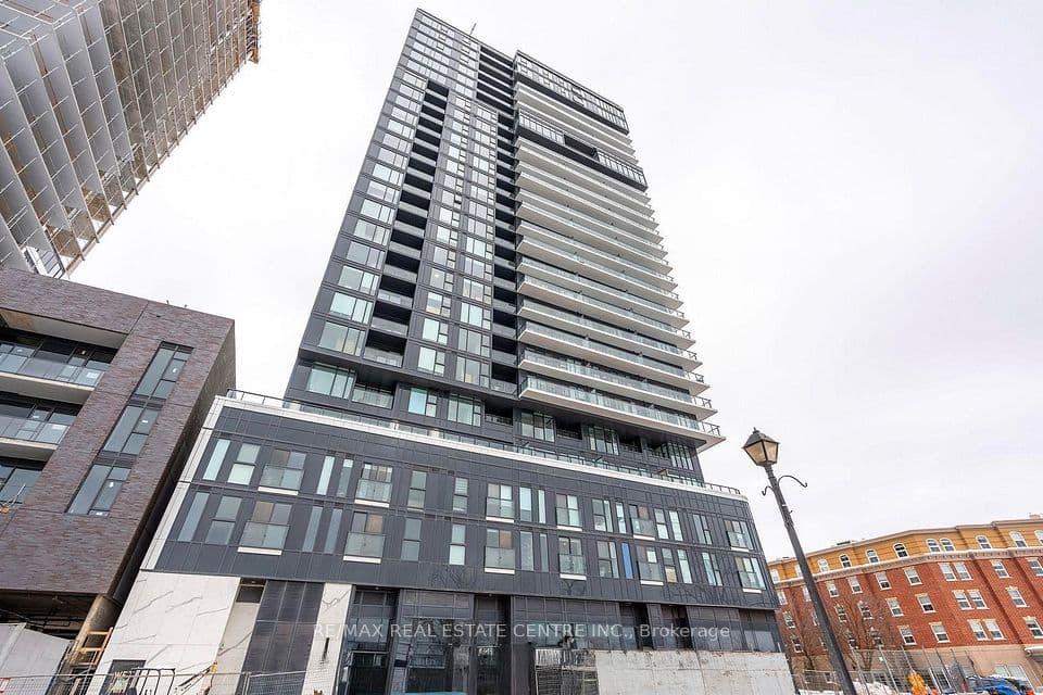 370 Martha Street 502, Burlington, ON L7R 0G9 – main photo