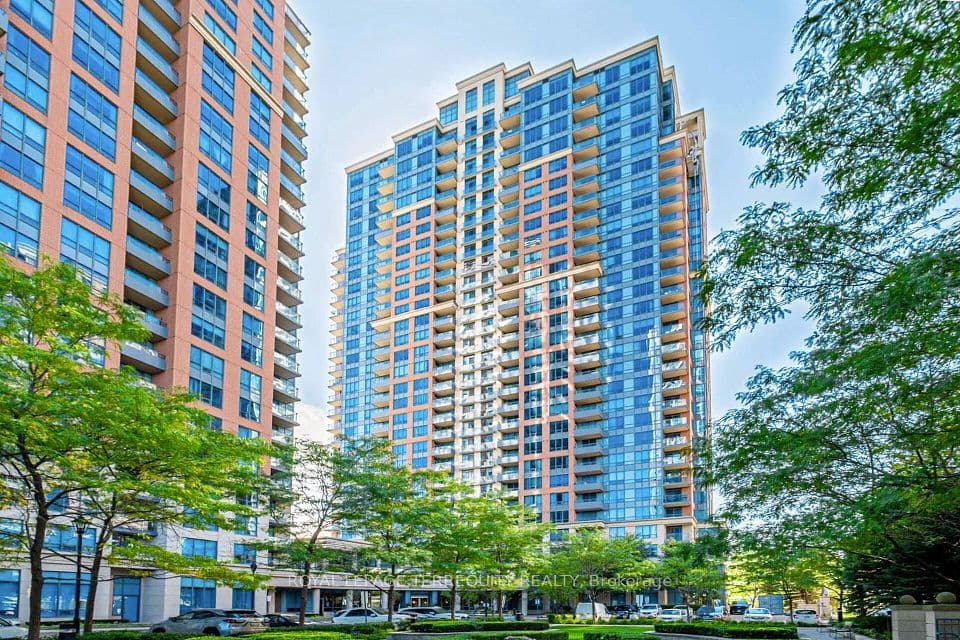 35 Viking Lane 2040, Toronto, ON M9B 0A2 – main photo