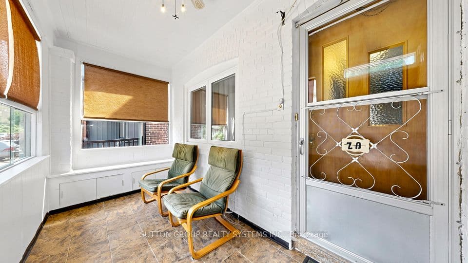 39 Exeter Street, Toronto, ON M6N 1G3 – photo 3