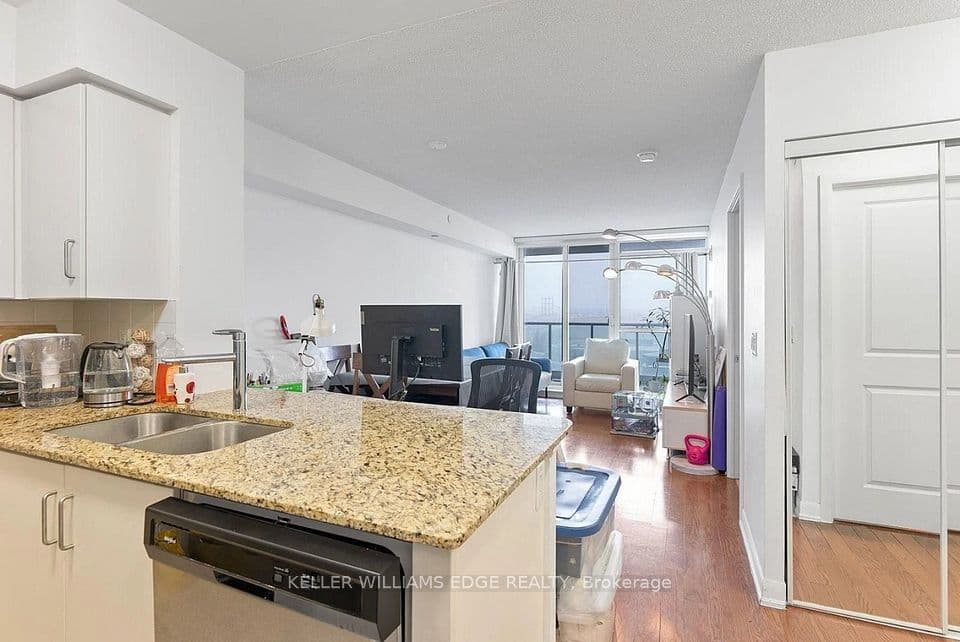 215 Sherway Gardens Road 809, Toronto, ON M9C 0A4 – photo 3