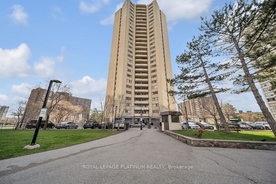 330 Dixon Road 408, Toronto, ON M9R 1S9 – photo 2