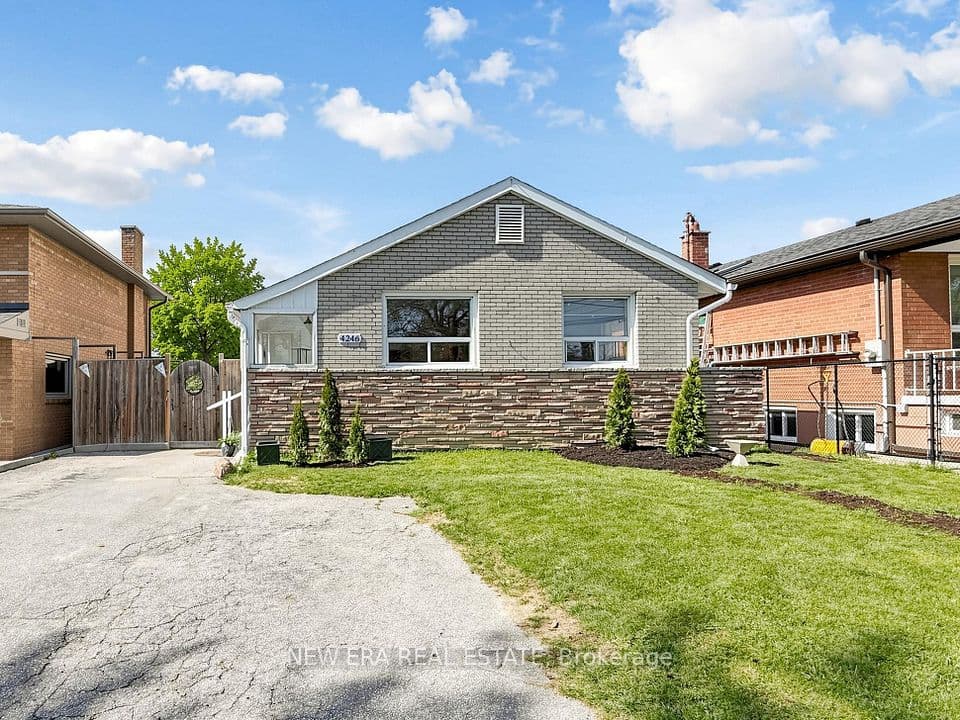 4246 Bloor Street W, Toronto, ON M9C 1Z7 – photo 2