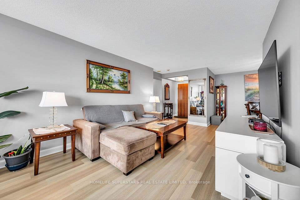 24 Hanover Road 907, Brampton, ON L6S 5K8 – photo 3