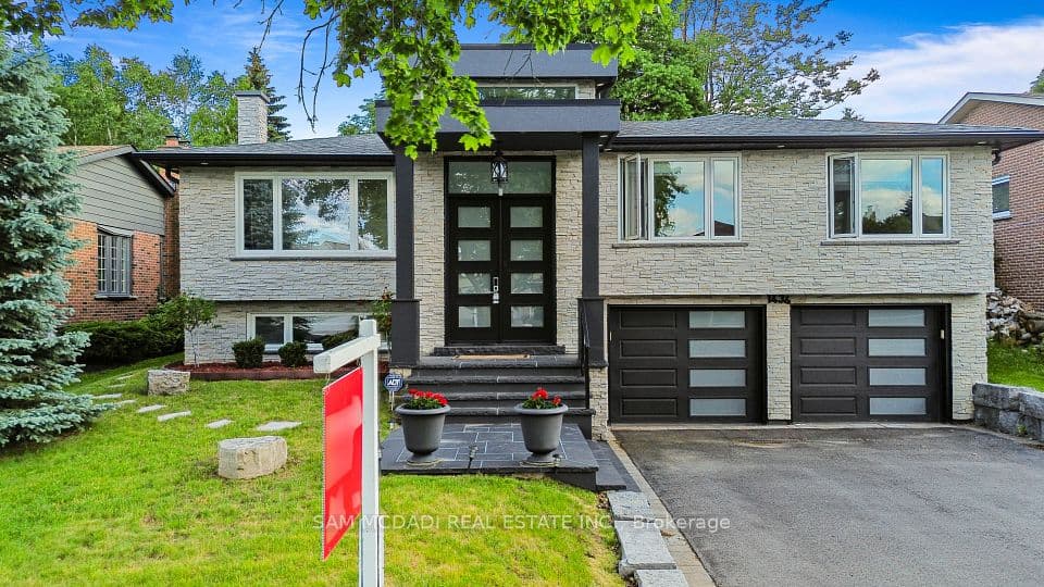 1434 Petrie Way, Mississauga, ON L5J 1G5 – photo 2