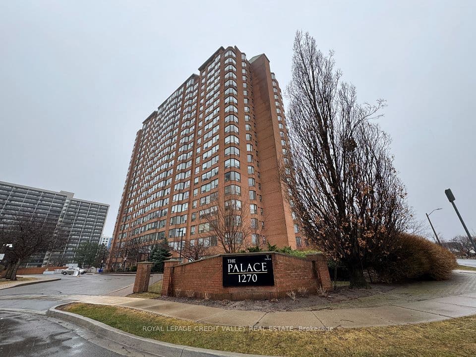 1270 MAPLE CROSSING Boulevard 704, Burlington, ON L7S 2J3 – main photo