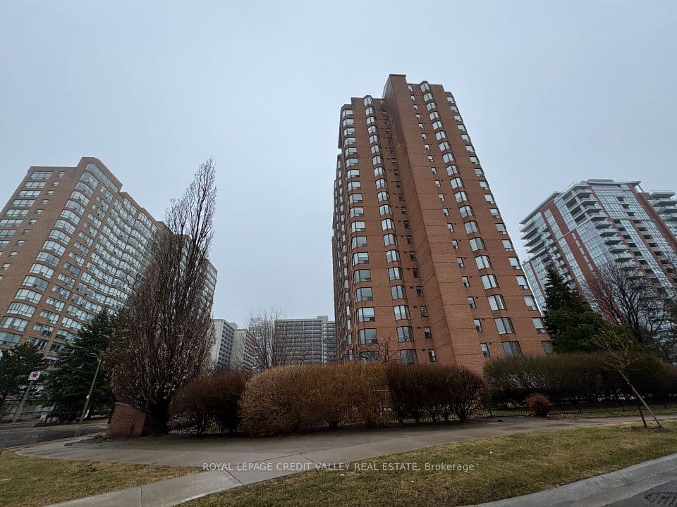1270 MAPLE CROSSING Boulevard 704, Burlington, ON L7S 2J3 – photo 2