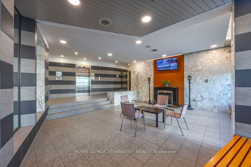 5 San Romanoway 410, Toronto, ON M3N 2Y4 – photo 3