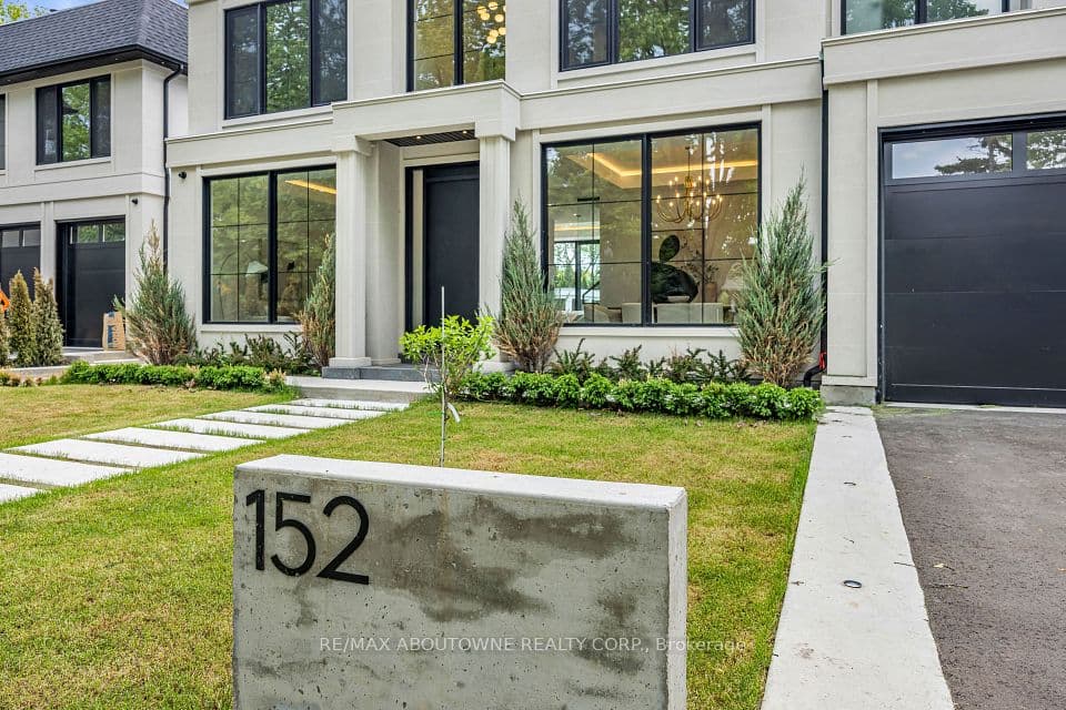 152 Third Line, Oakville, ON L6L 3Z8 – photo 3