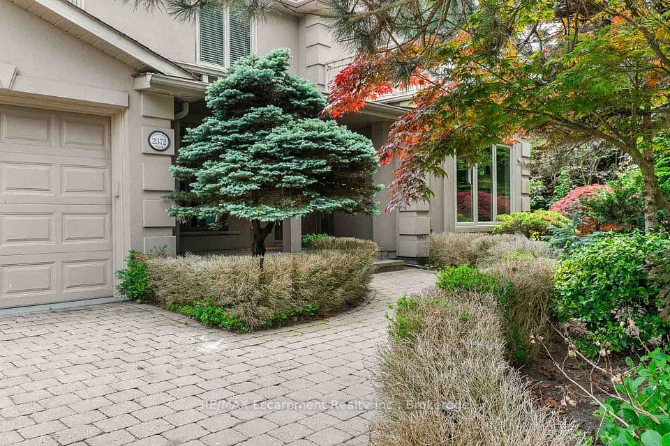 2372 Carrington Place, Oakville, ON L6J 5P4 – photo 3