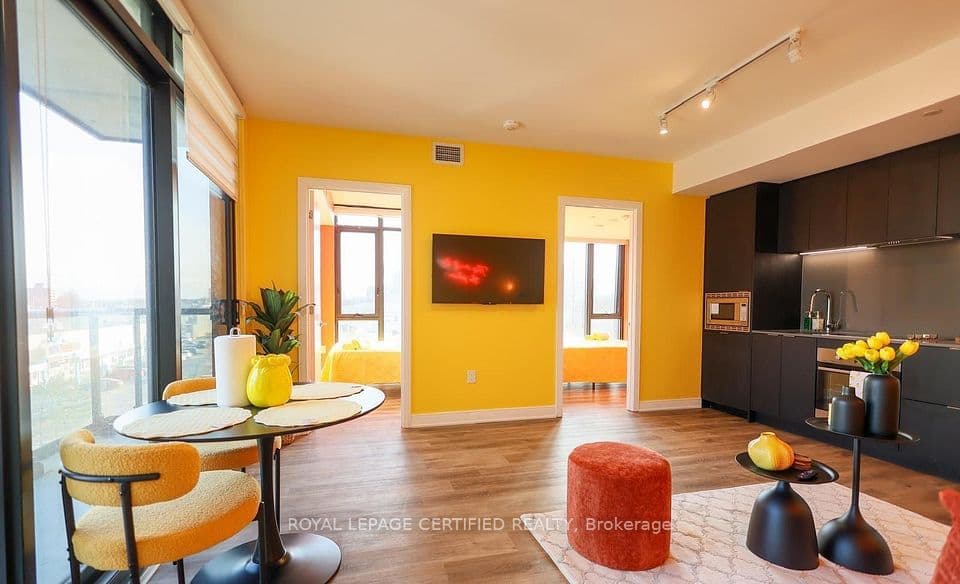 86 Dundas Street E 302, Mississauga, ON L5A 0B1 – photo 3