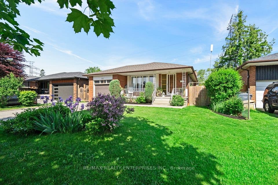 1083 Melton Drive, Mississauga, ON L4Y 1L3 – photo 2
