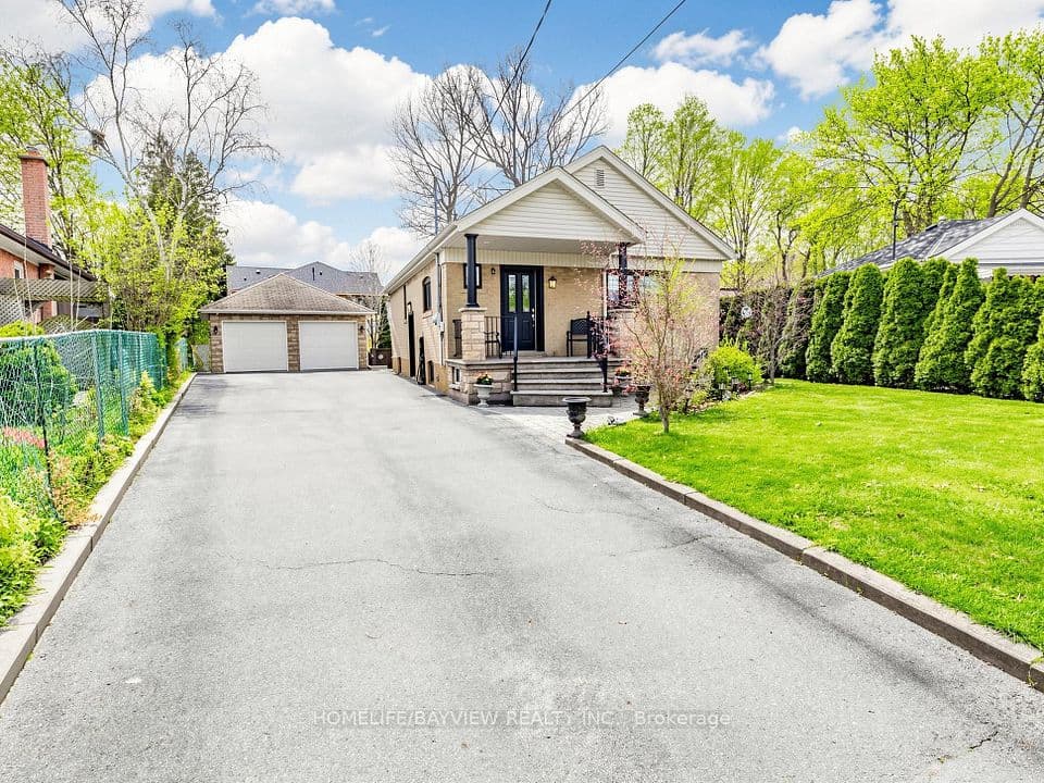 10 Woolton Crescent, Toronto, ON M6M 4K9 – photo 3