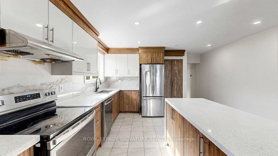 15 Gainsborough Road, Brampton, ON L6S 1X2 – photo 3