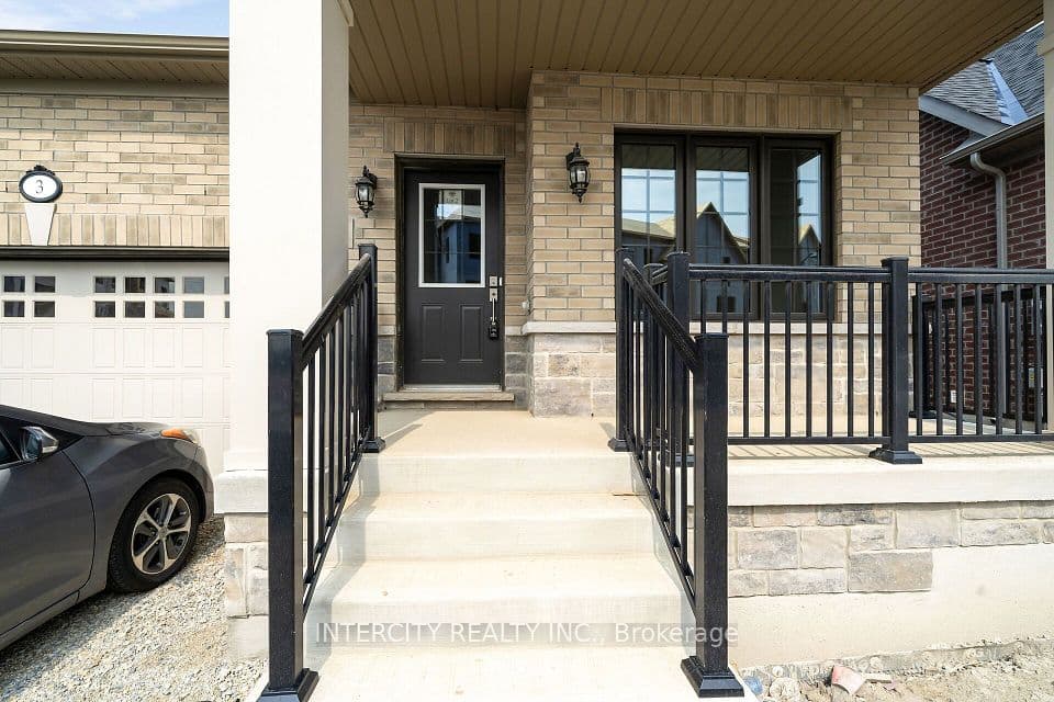3 Ruby Lane, Halton Hills, ON L7G 0H6 – photo 2